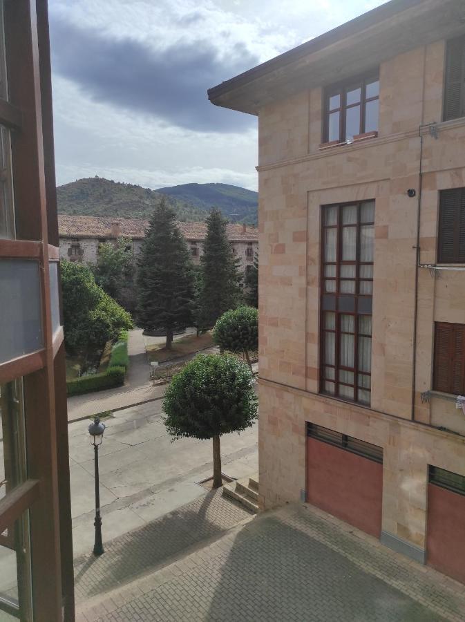 Apartamento Parque Europa Ескарай Екстер'єр фото